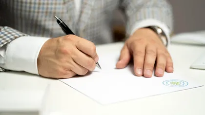 De unde iei adeverințele de muncă dacă firma nu mai există? Paşi de urmat şi costuri