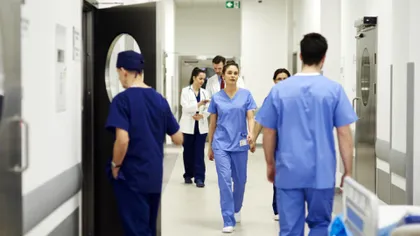 Cum pot beneficia românii de îngrijiri medicale în Grecia. Ce trebuie să știi despre valabilitatea Cardului European de Sănătate