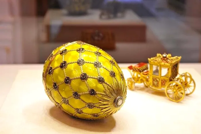 Oul imperial al încoronării din 1897, creat de Peter Carl Fabergé